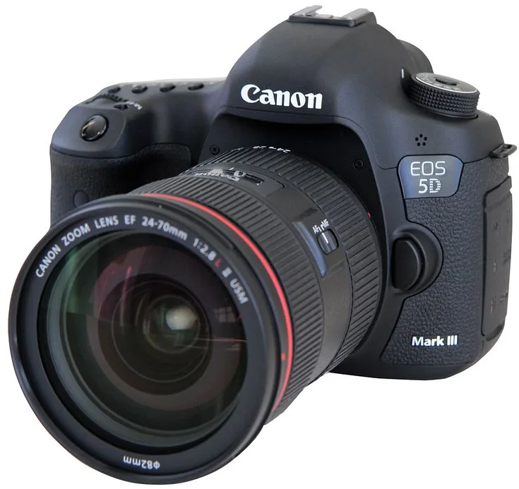 Canon 5D mark iii with 24-105 i